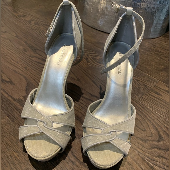 Le Chateau silver glitter stiletto pumps. - Picture 2 of 7